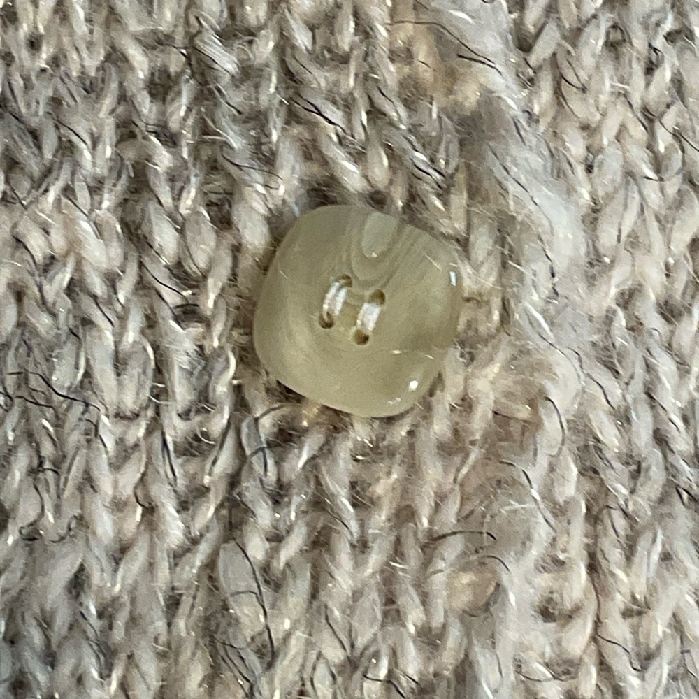 Med/Lg Ivory/Gray Marled Hand Knit Cardigan Unique Square Acrylic Buttons Crew - Picture 4 of 16